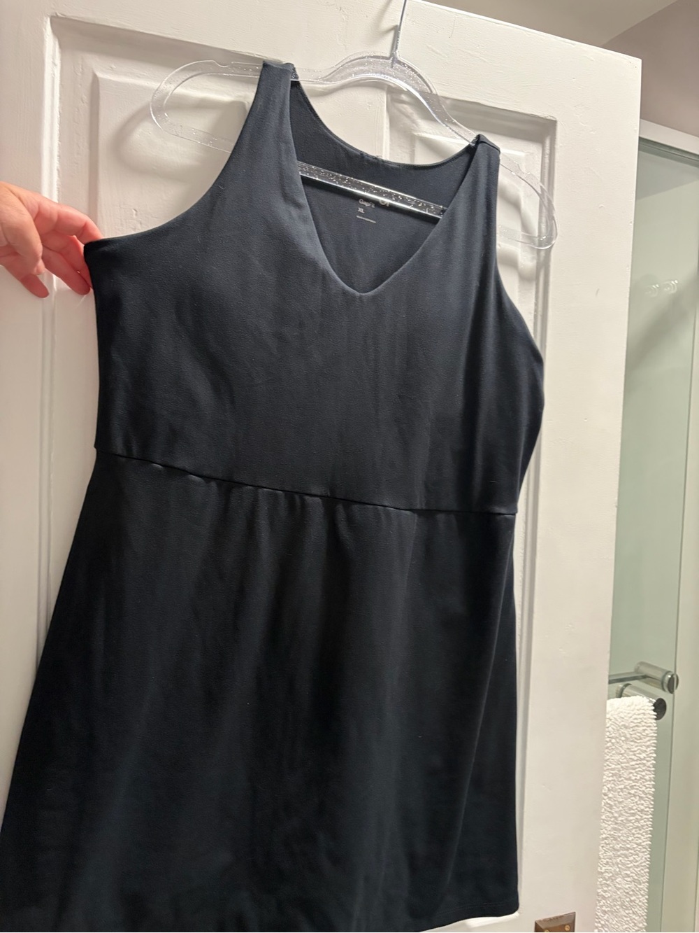 GAP Drk blue GapFit V-Neck Tank Top Dress Skort Removable Cups lined stretchy XL